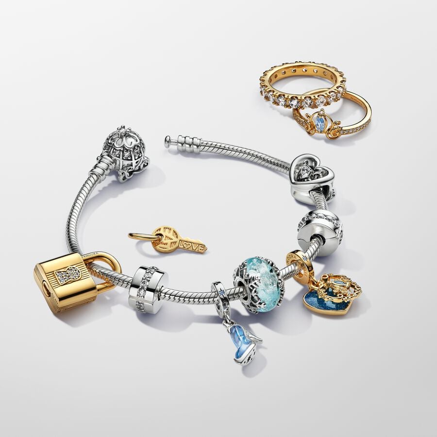 Disney x Pandora Cinderella's Carriage & Heart Double Dangle Charm